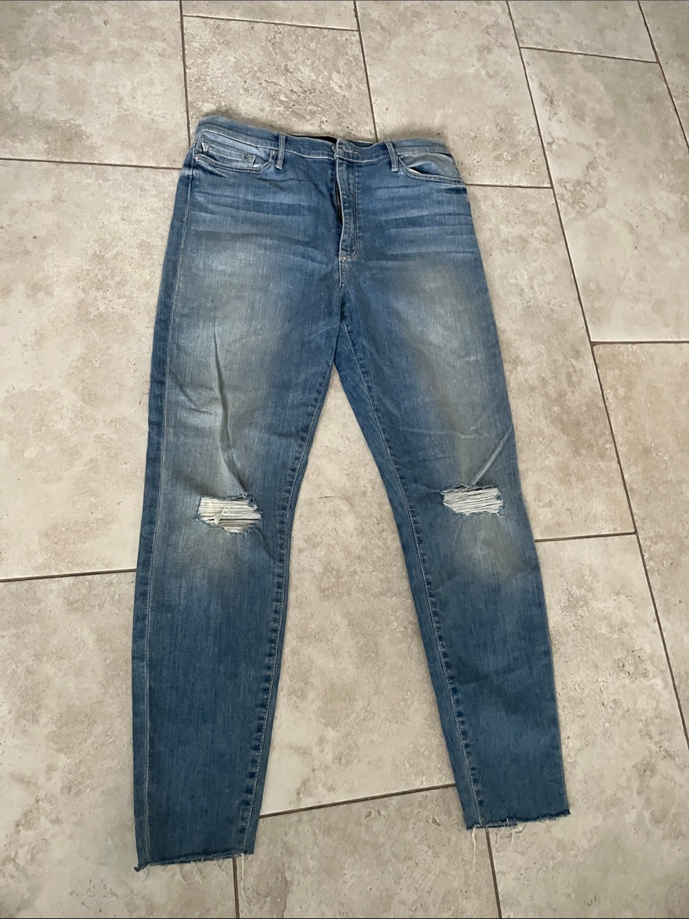 Black Orchid Distressed Skinny Jeans in Medium Blue